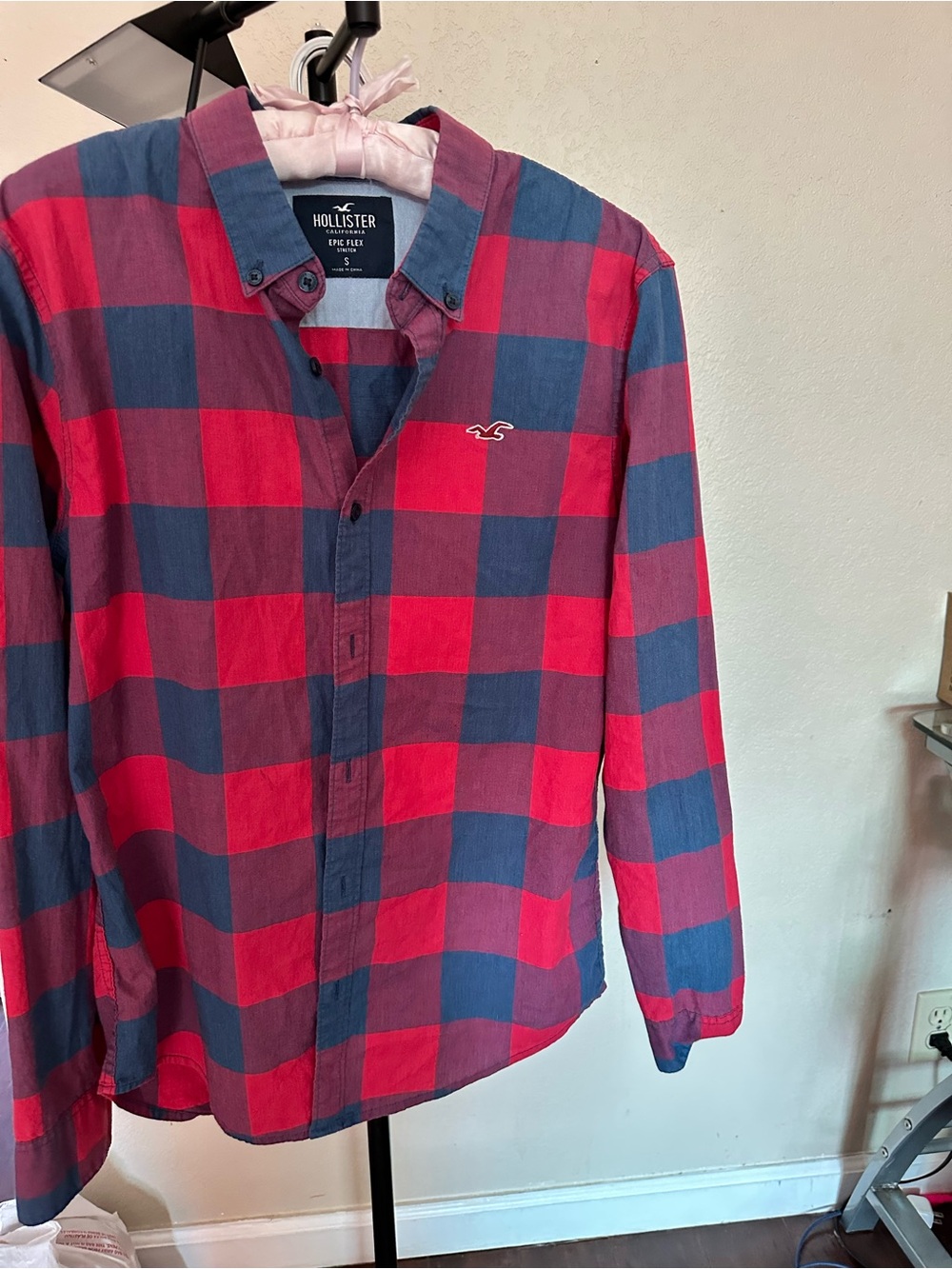 Hollister Men's Red and Blue Plaid Button-Down Shirt with Embroidered Logo